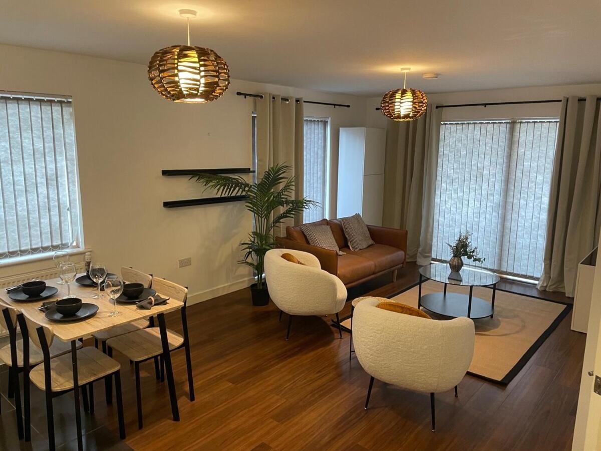 Superior Cambridge 2 Bed Apartment Inc King Bed Trumpington Exterior photo