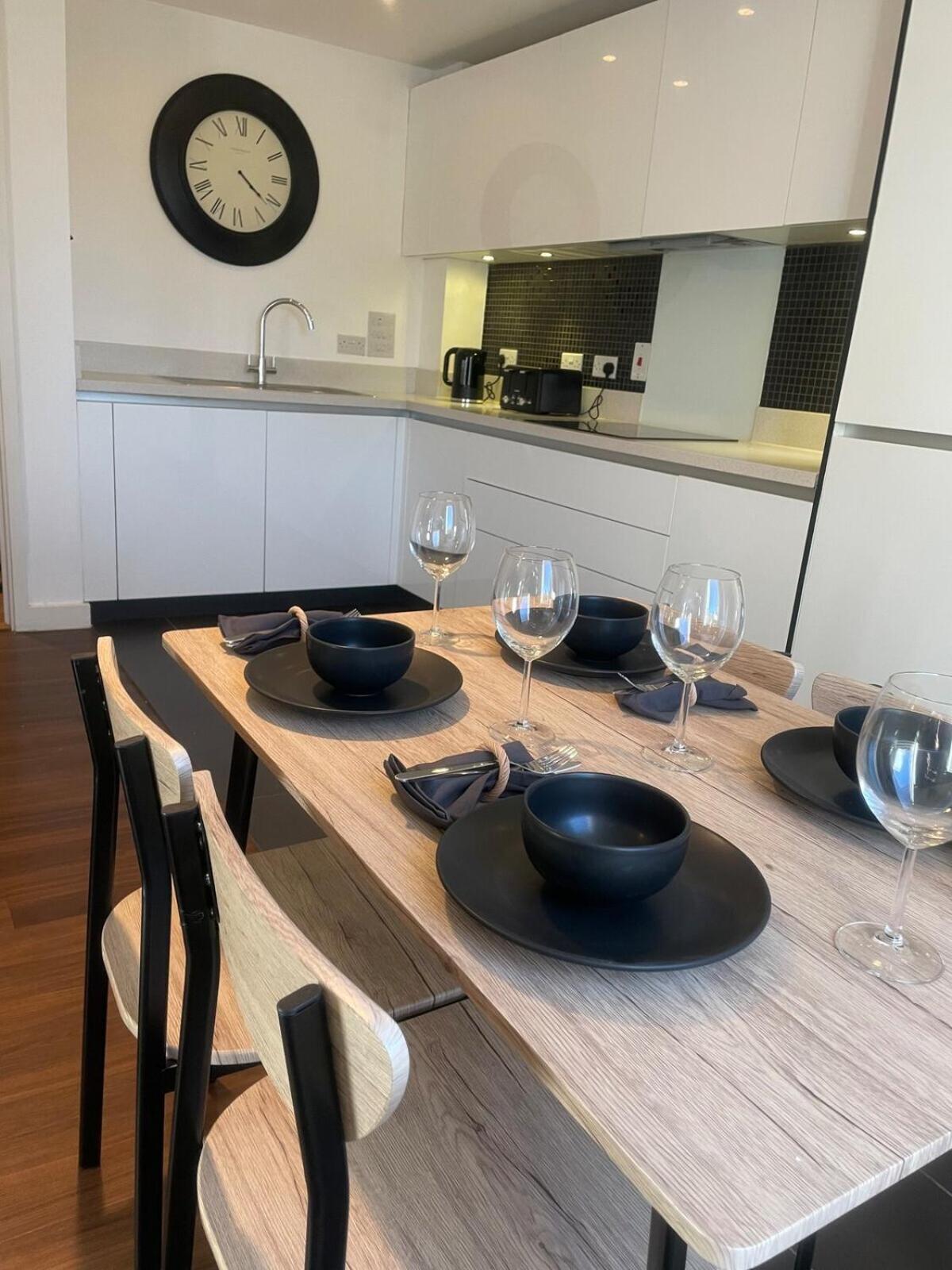 Superior Cambridge 2 Bed Apartment Inc King Bed Trumpington Exterior photo