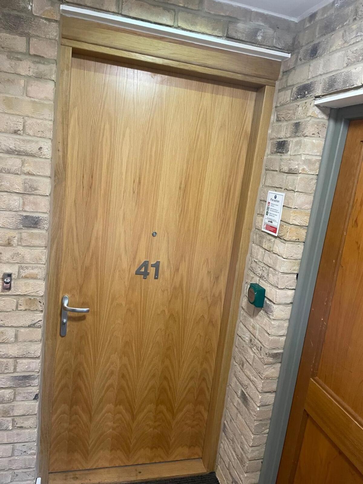 Superior Cambridge 2 Bed Apartment Inc King Bed Trumpington Exterior photo
